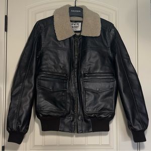 LEVI’s PERFECTLY PRESERVED VINTAGE FAUX LEATHER AVIATOR SHERPA LINED JACKET